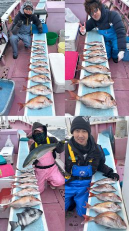 �}�_�C�D����