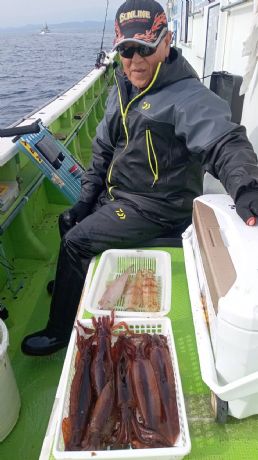 2月14日 ヤリイカ船で スルメ主体に