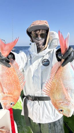 �Q���Q�P���@�}�_�C�D��