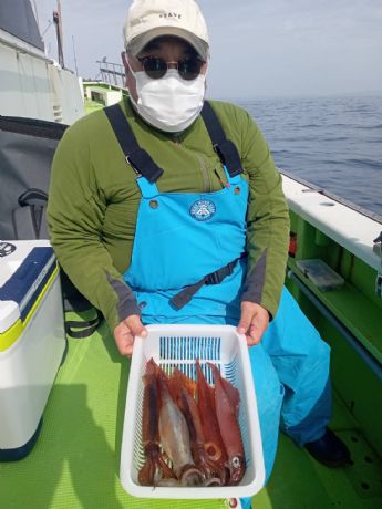 2月24日 ヤリイカ船で