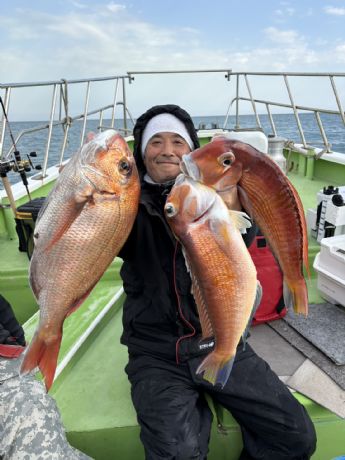 �Q���Q�W���@�}�_�C�D��