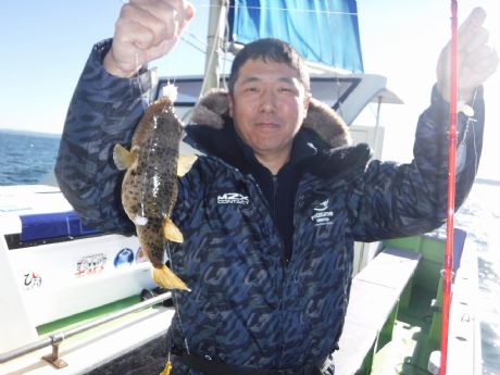 12/15(月)初挑戦・貸し竿で14尾ゲット・上田さん(旦那様)