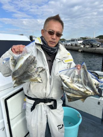 9日 ライトアジ船にて★