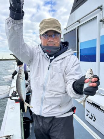 13日 アジ船にて★