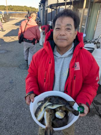 15日 フグ船にて★