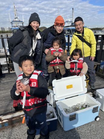 16日 アジ船にて★