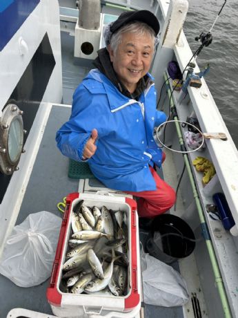2日 ライトアジ船にて★
