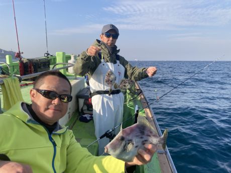 12/2 カワハギ乗合 観音崎沖ではダブル釣りや大型も♪