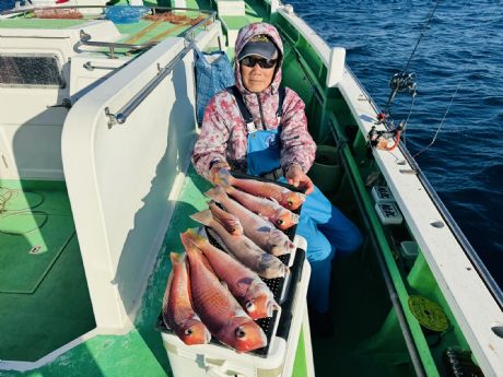 12/15 鳥井さん、良型主体に大型46cm含み紅白アマダイ8尾ゲット♪