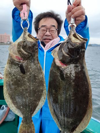 11月23日 2`級ヒラメが連続ヒット!